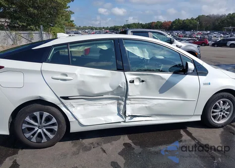 2020 Toyota Prius Prime Le z USA, uszkodzony, nr VIN JTDKARFP4L3159749